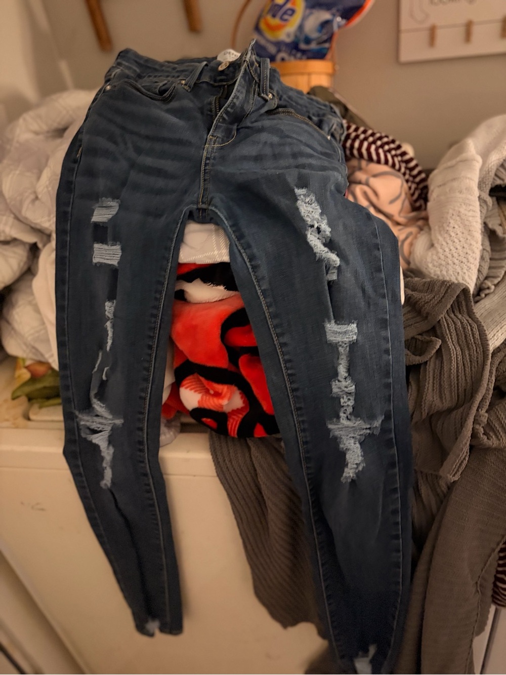 Women’s Distressed Dark Blue Skinny Jeans